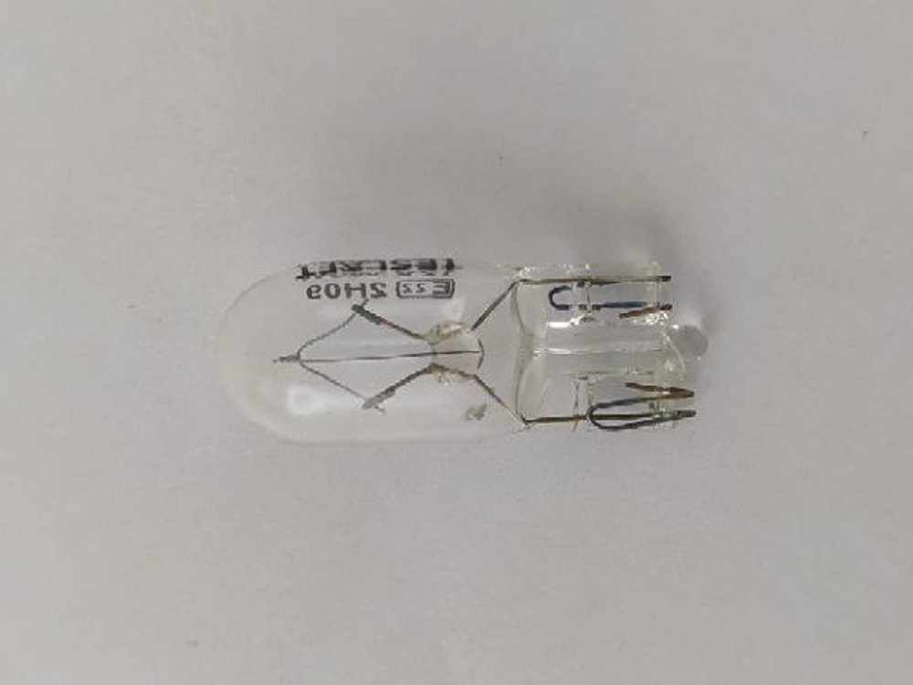 Лампа накаливания W5W 12V W2,1x9,5d 142875 TESLAFT