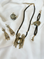 Браслет длинные тонкие палочки на выпуклом круге, бронза