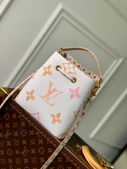 Louis Vuitton NeoNoe BB