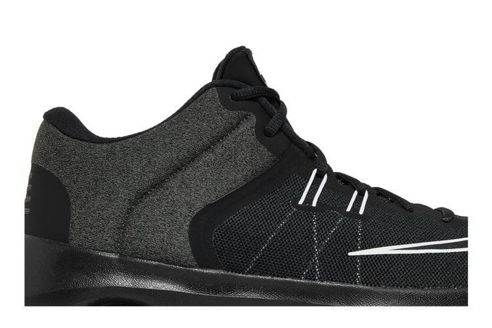 Кроссовки Nike Air Versitile 2