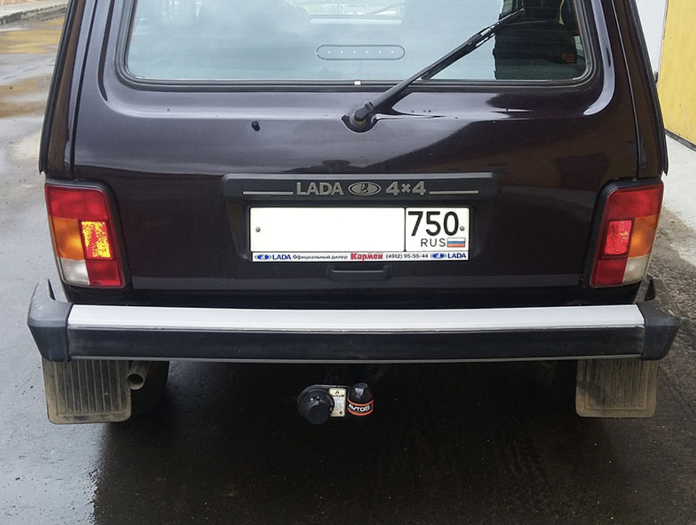 Фаркоп для Lada 4x4, 2121, 21213, 21214, 2131, 2329 (усиленный) 1977- Тип шара: H (несъемный сварной). Нагрузки: 1200/80 кг, VAZ-22