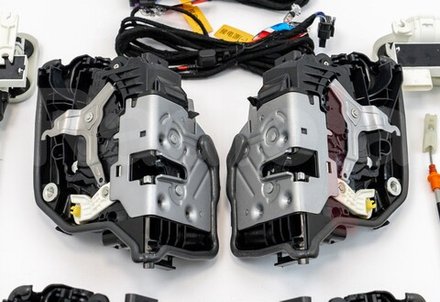 Автоматические доводчики на 4 двери для BMW X7 (G07) 2019-2023 - Radiola RDL-SAA-Z06