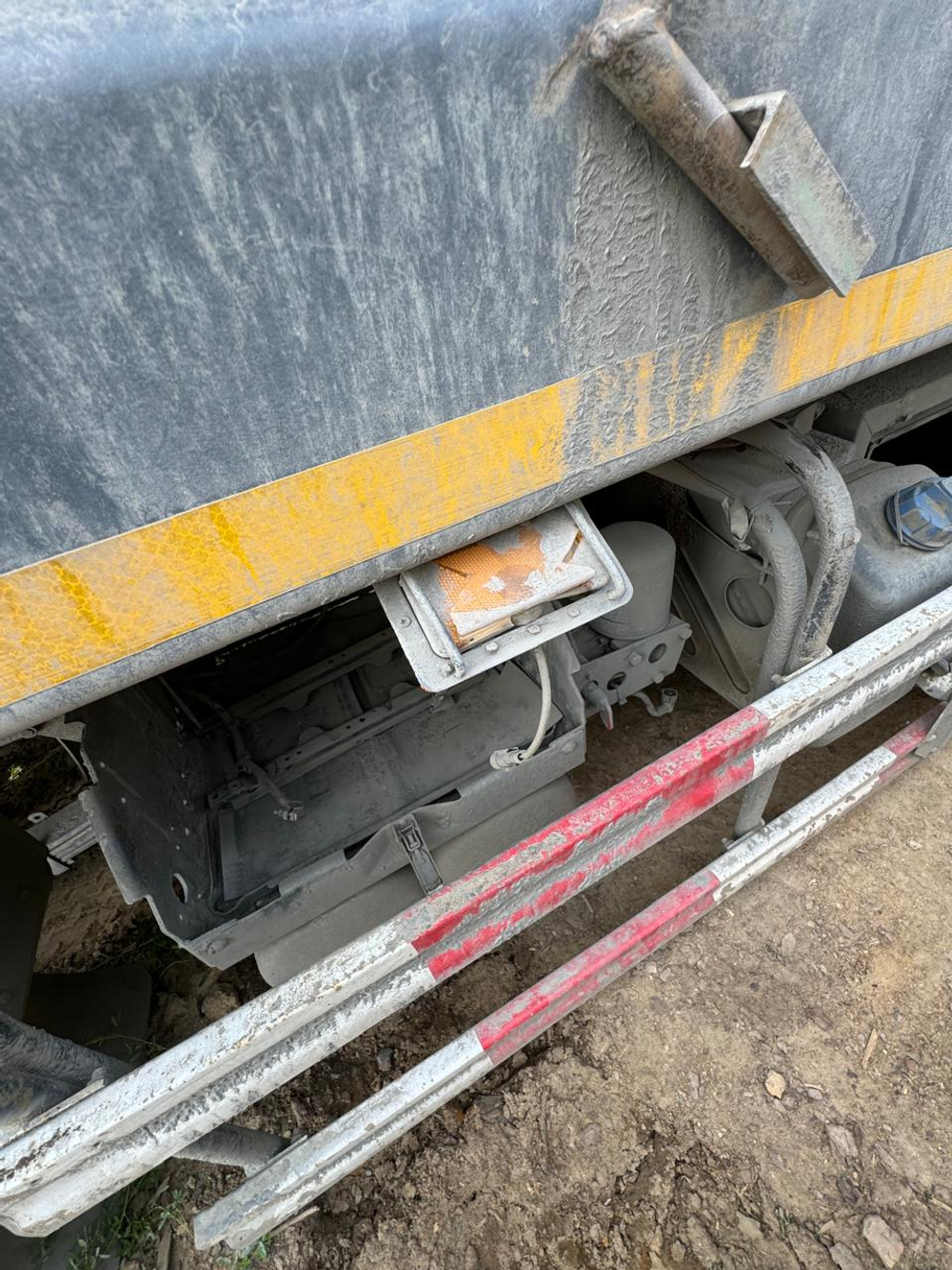 FAW J6 8x4 Самосвал СА3310Р66K24T4E5 (Дизельный, 11,1 л, 420 л.с., МТ)
