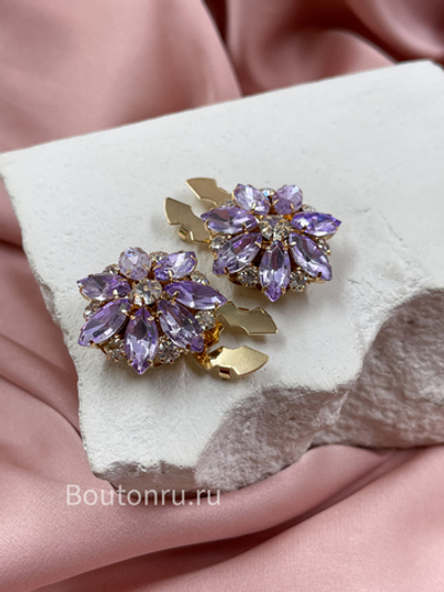 Накладка на пуговицу в форме цветка золотистые с фиолетовыми стразами (клипсы)