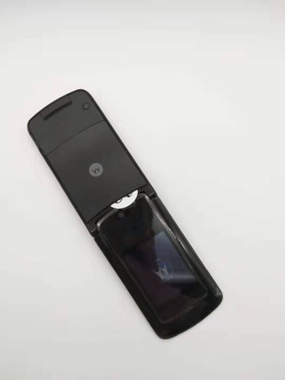 Мобильный телефон Motorola RAZR2 V8 Black 2Gb