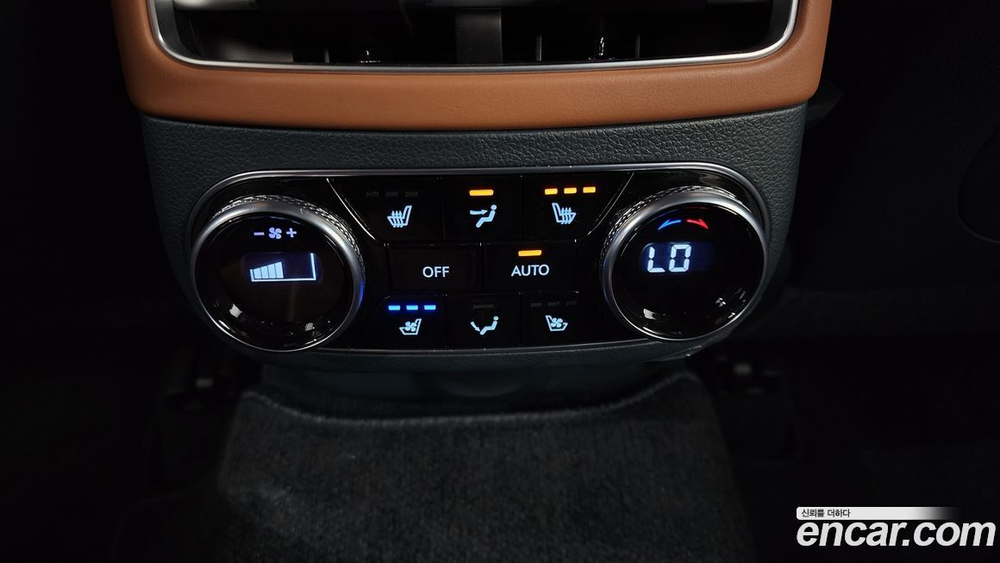 Genesis GV70 2.5T Бензин 2WD (05.2022)