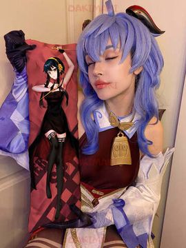 Мини дакимакура Йор Форджер из Семья шпиона арт. M0980, 60х20 см