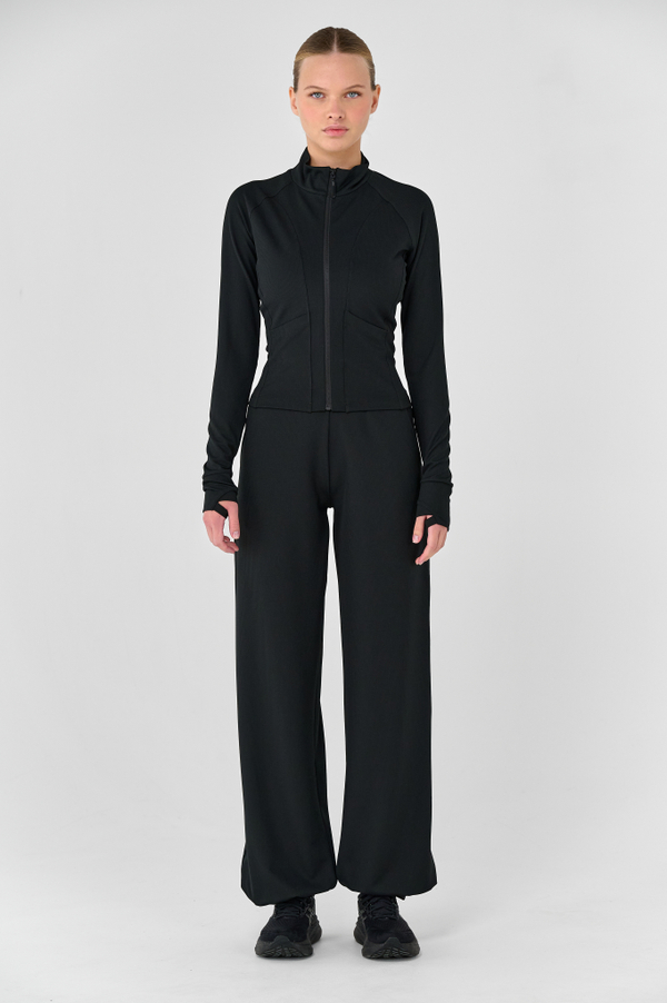 Рашгард приталенный с карманами