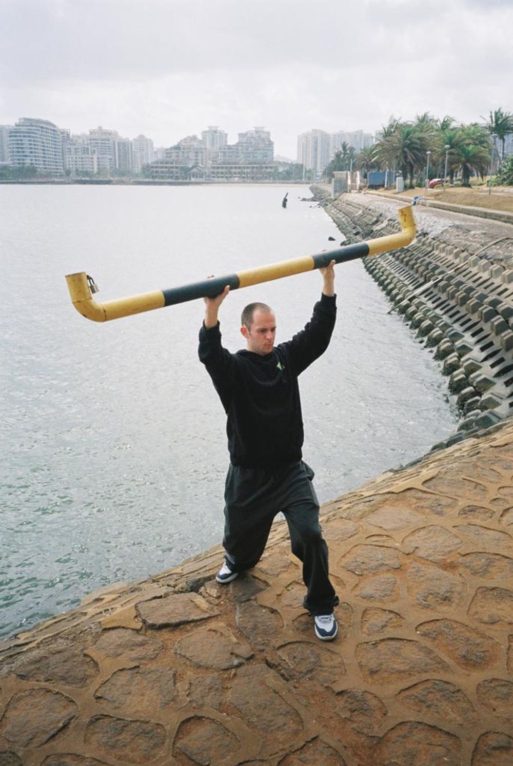 Брюки Magamaev Sweatpants grey/wash серые