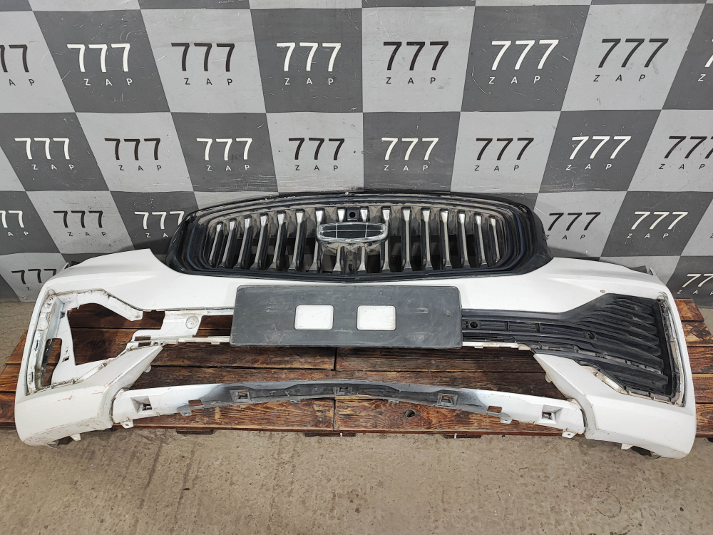 Бампер передний + решетка радиатора Geely Monjaro 21-нв Б/У Оригинал 6010173200
