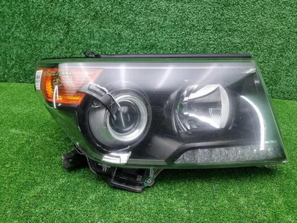 Фара правая Land Cruiser 200 (12-15) ксенон