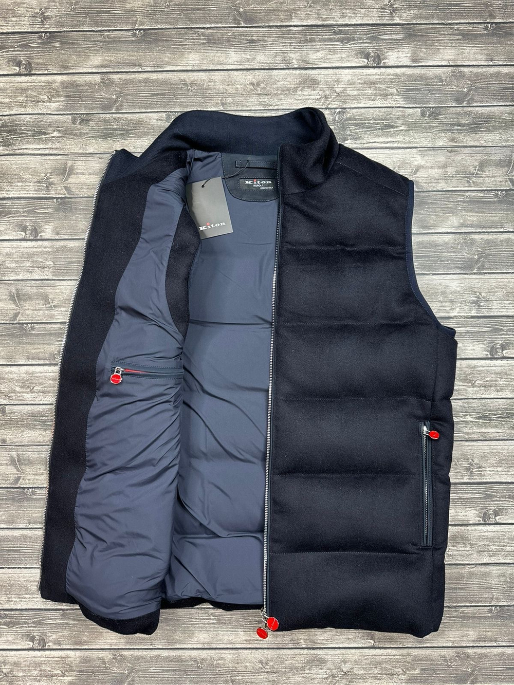 Жилет Kiton