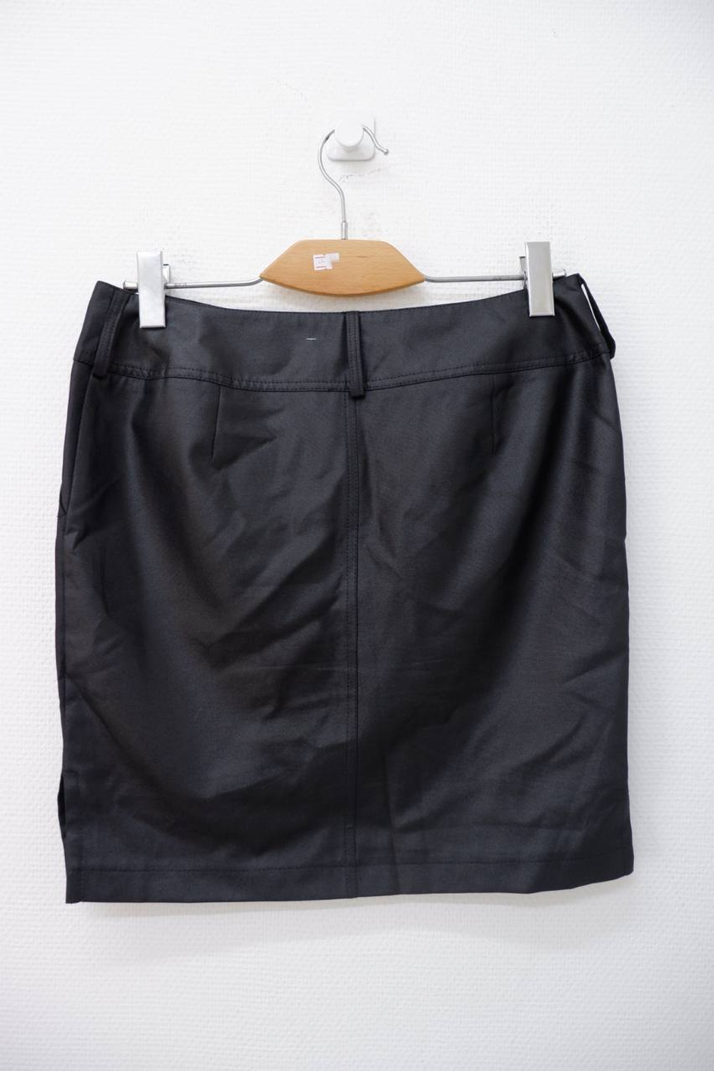 Юбка Glance черная с пуговицами 48 размер