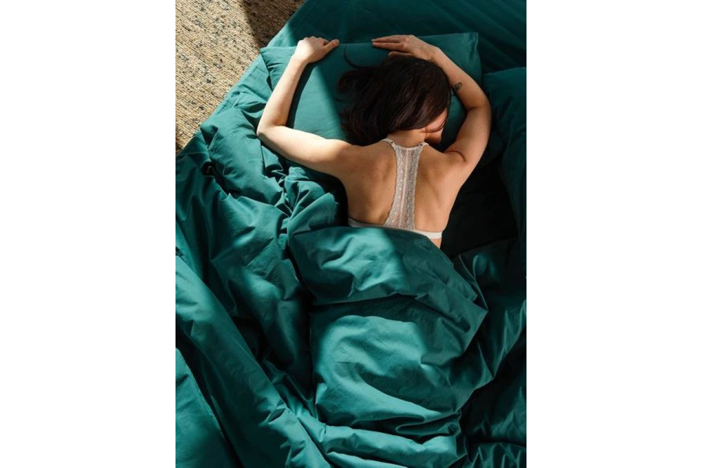 Постельное белье GoodNight Сатин Делюкс 1,5 сп. (с нав. 50х70) изумруд