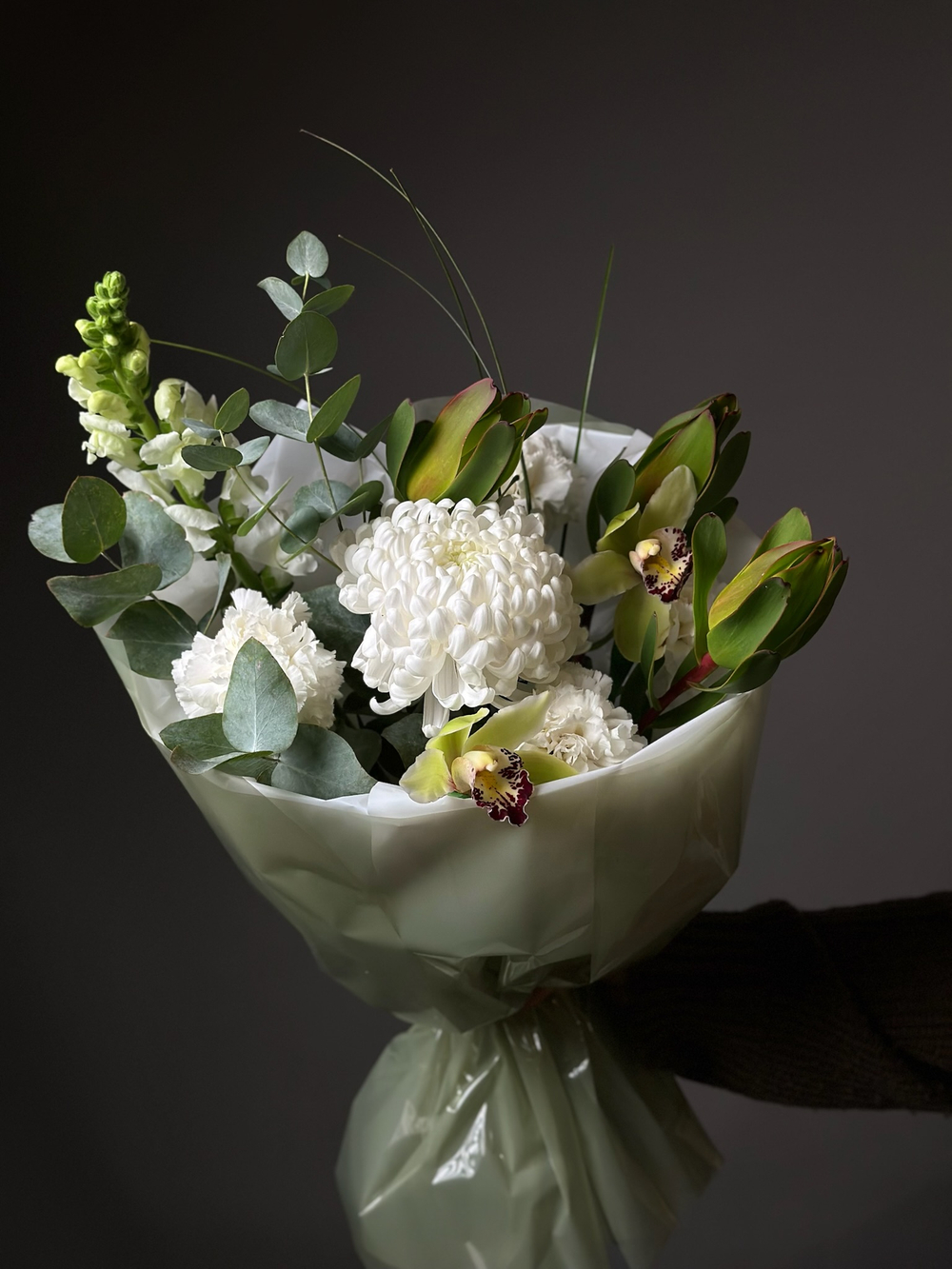 Сборный букет «Зелёный аккорд»