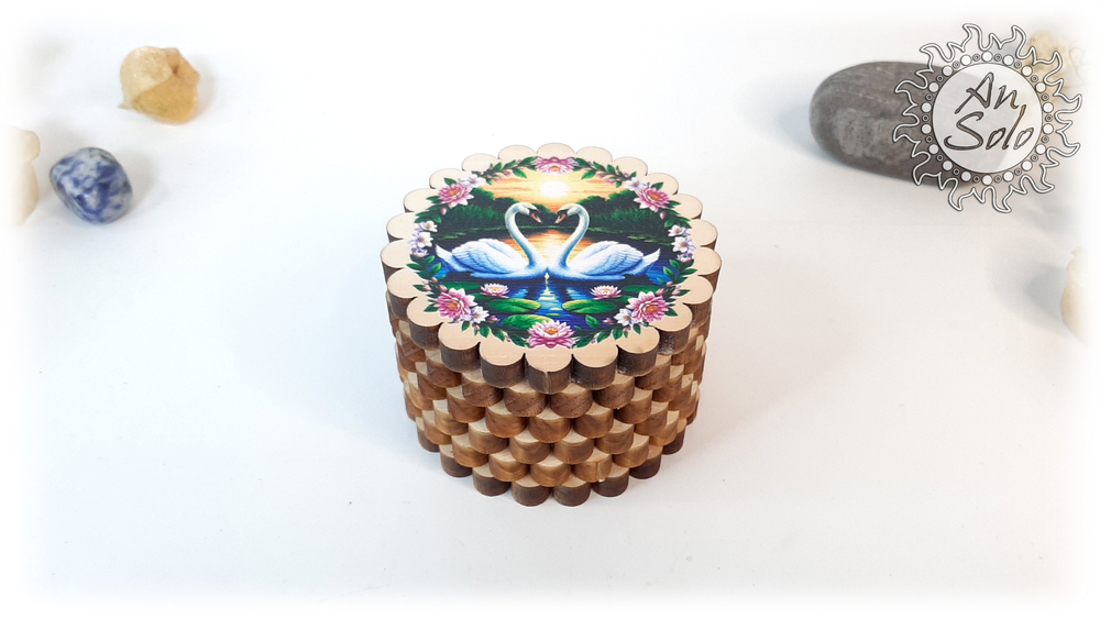 Мини-шкатулка "Влюбленные лебеди"