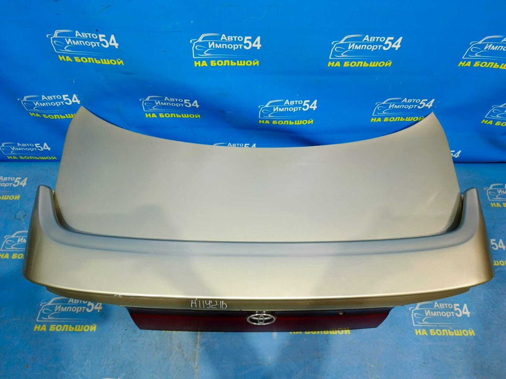 Крышка багажника TOYOTA CARINA 1993