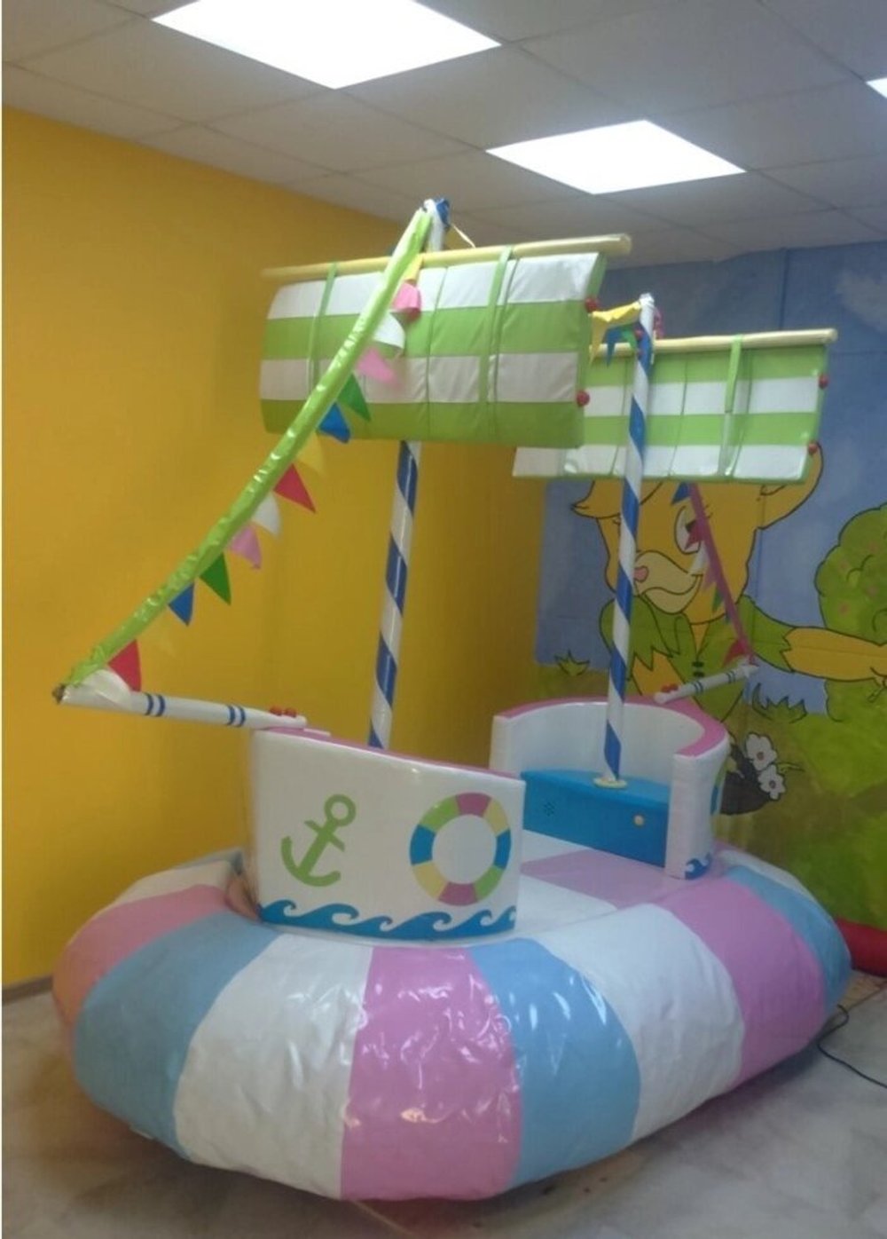 Карусель "Корабль" с электроприводом (320x200x270 см)