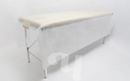 Одноразовая простыня белая сложенная 200х80