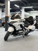 Honda GL 1800 Gold Wing (DCT)