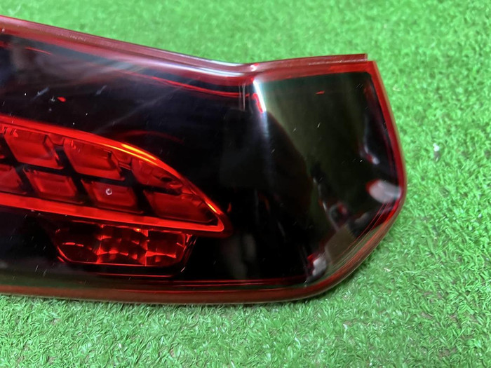 Фонарь левый внутренний Mercedes E W213 (20-23)