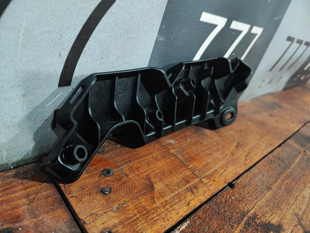 Кронштейн решетки радиатора правый Kia Sportage 5 (NQ5) 21-нв Б/У Оригинал 86356P1EA0