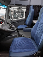 Чехлы Люкс КамАз 5490 K4 с 2014 года (экокожа, синий, синяя вставка)