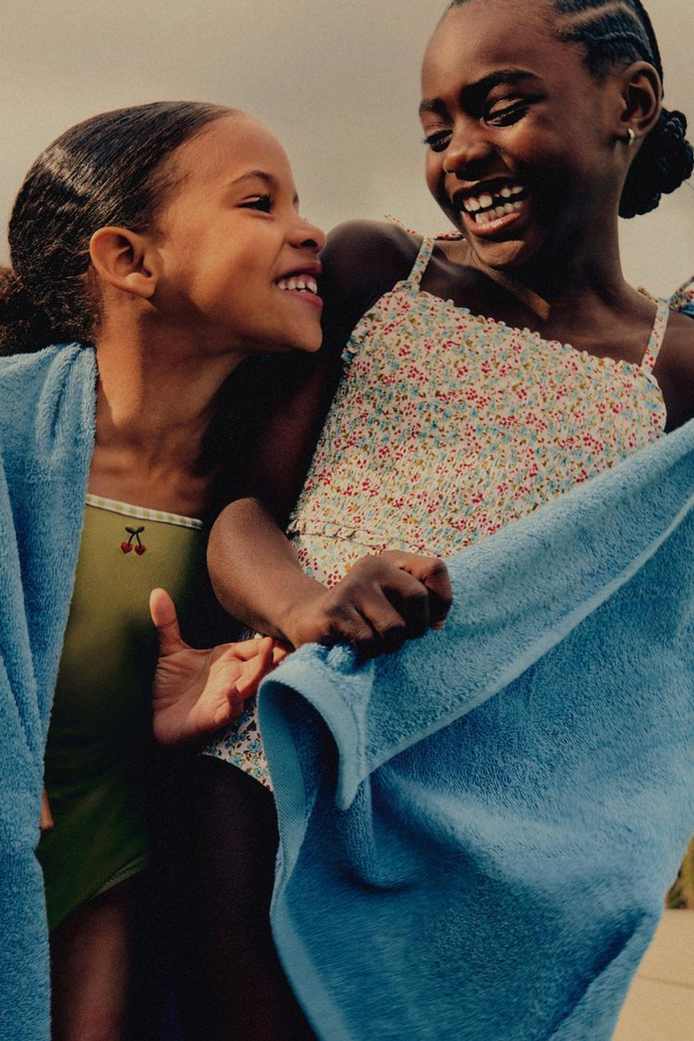 ZARA КУПАЛЬНИК С ЦВЕТОЧНЫМ ПРИНТОМ, РАЗНОЦВЕТНЫЙ