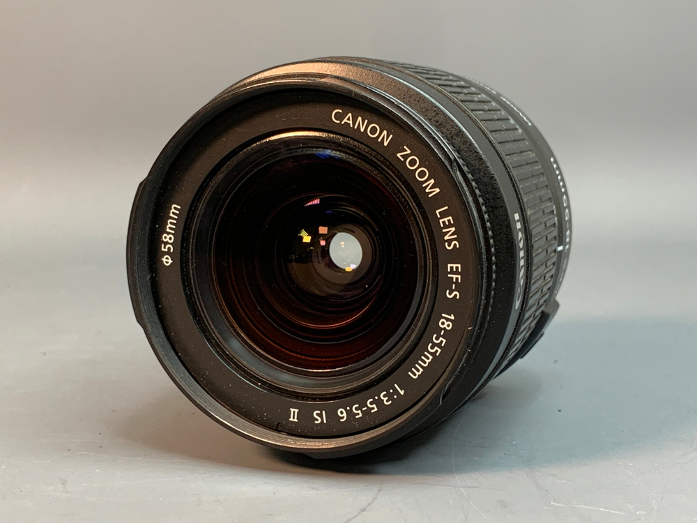Canon 600D kit 18-55mm 3.5-5.6 IS ll 12.498 Кадров