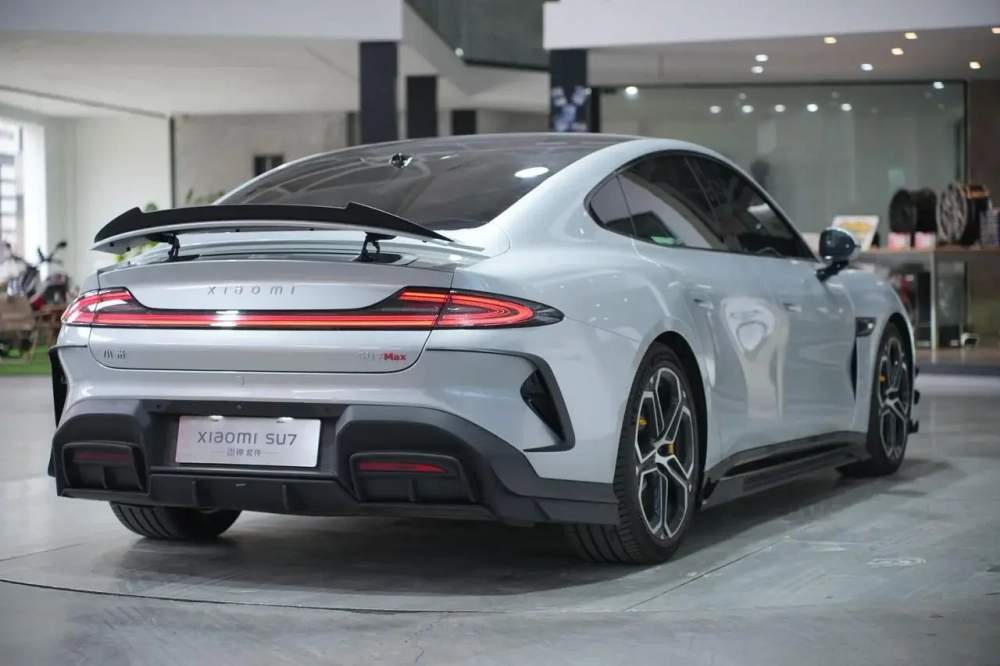 Карбоновый обвес для Xiaomi SU7 2024+ Ксяоми аэродинамический обвес