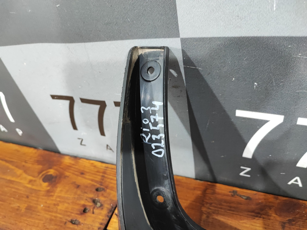 Брызговик задний левый Kia Rio 3 (QB) 11-15 Б/У Оригинал 868414Y000