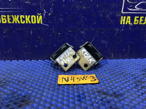 Петля багажника MITSUBISHI CHARIOT 1994
