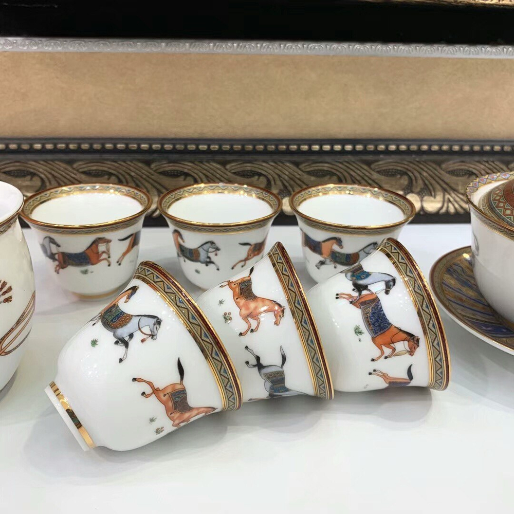 Столовый сервиз Hermes 9 предметов