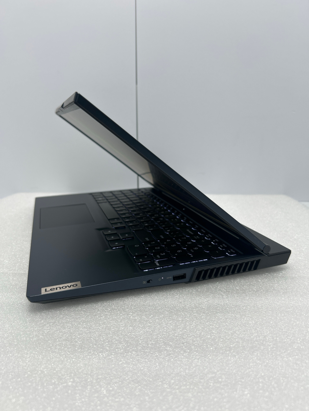 Ноутбук Lenovo Legion 5 15ACH6A (82NW001GRU) 15.6"/ AMD Ryzen 7 5800H/RAM 32GB/SSD 1024GB/ AMD Radeon Rx 6600M 8 ГБ/1920*1080/IPS 165HZ /Windows 11/Подсветка кл-ры: LED/темно-синий