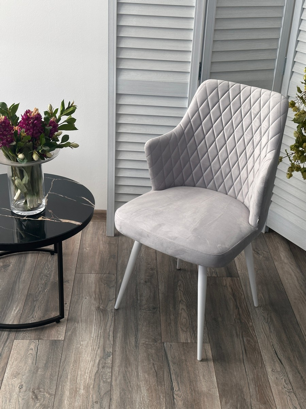 Стул М-City DISAUR Герман (Herman) Светло-серый Bm-4, Велюр, Белый каркас