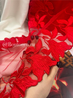 Кружево красное с вышитыми цветами "Лилии" 260 мм