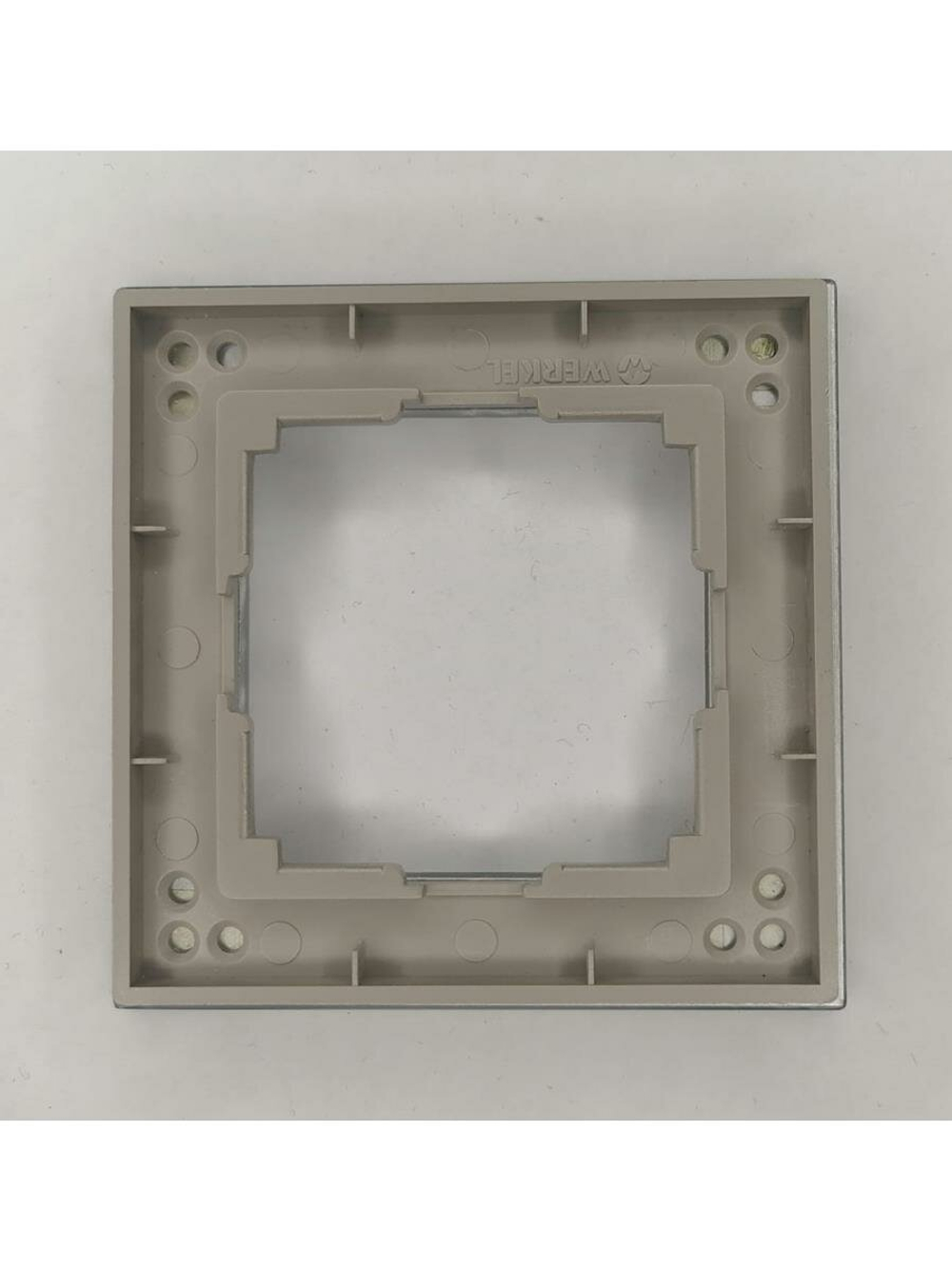 Рамка Edel на 1 пост серебряный WL09-Frame-01