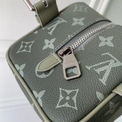 Louis Vuitton Locker Dopp Kit