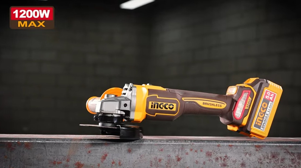 Аккумуляторная угловая шлифовальная машина (УШМ) INGCO CAGLI212027 INDUSTRIAL 20 В 125 мм