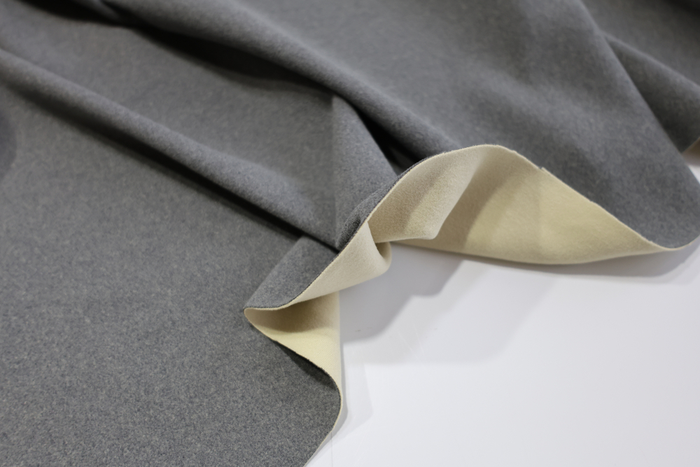 СЕРЫЙ - Кашемировое двухстороннее термополотно для термобелья (1379 Маша) (к1 незначительно испачкан + дефект кромки)