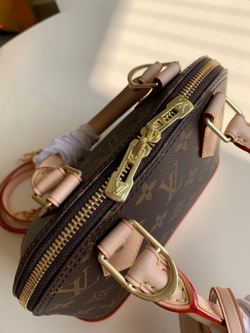 Louis Vuitton Alma BB