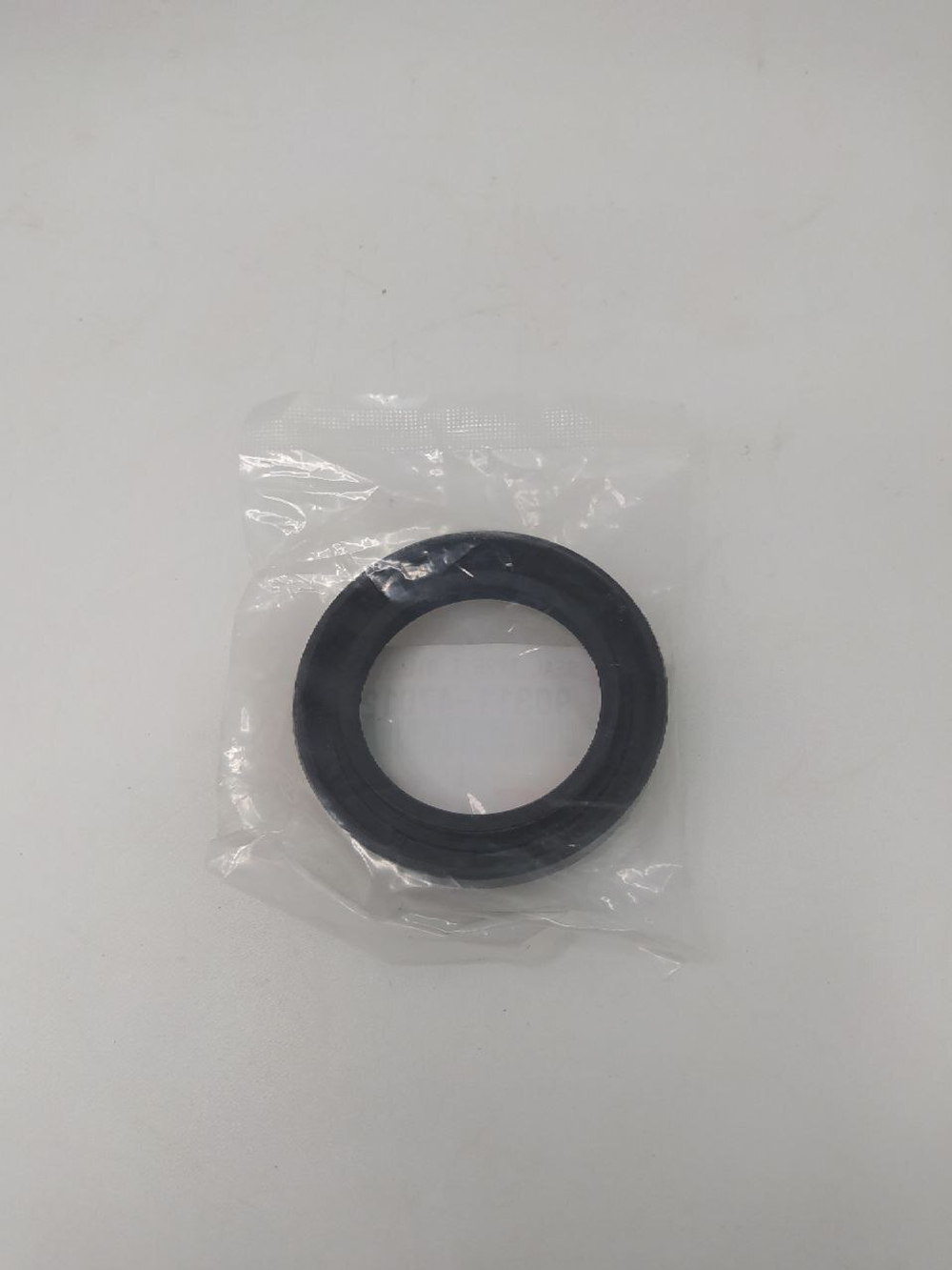 Сальник привода переднего левого 90311-47012 для TOYOTA Land Cruiser Prado (09-)