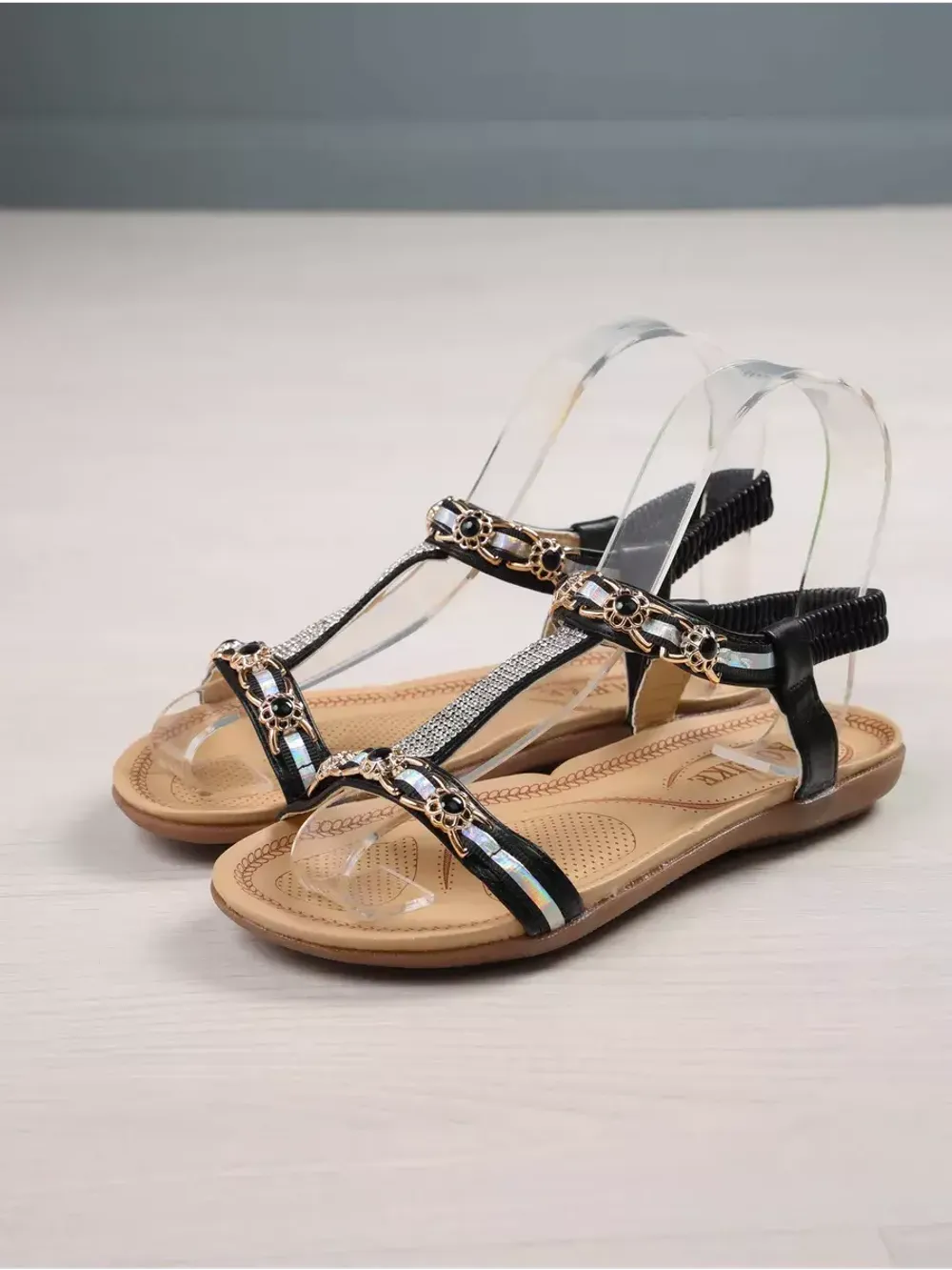 Сандалии летние