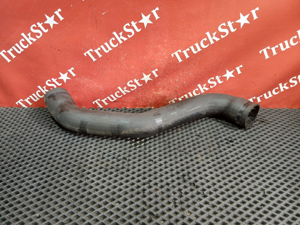 Патрубок радиатора