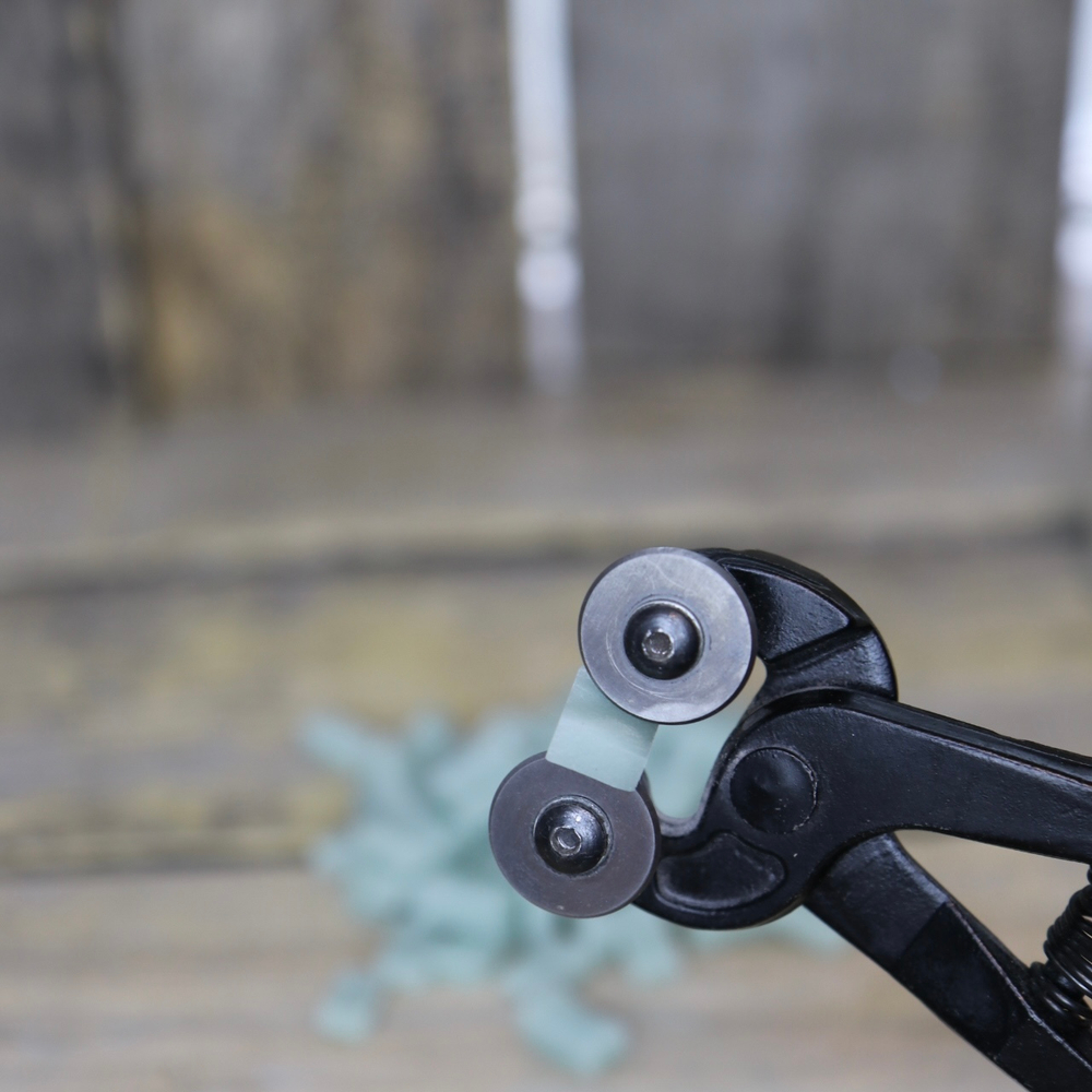 Смальта для мозаики колотая на модуль купить. Большой выбор цветов и оттенков.