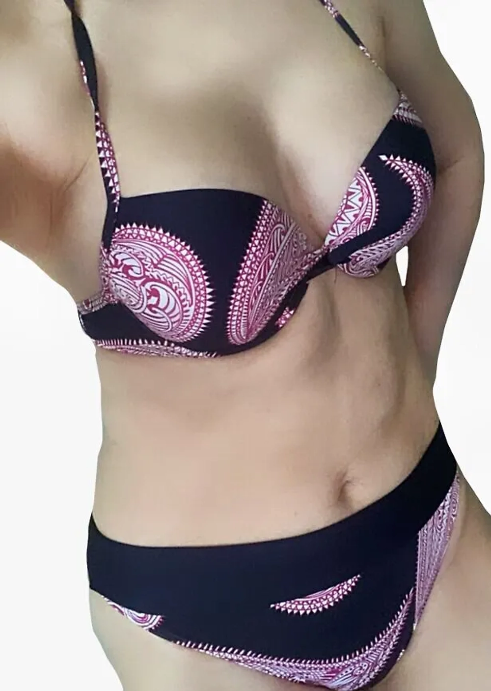 Пляжный купальник с уплотненными чашками (нет ярлыка с размером на трусах)