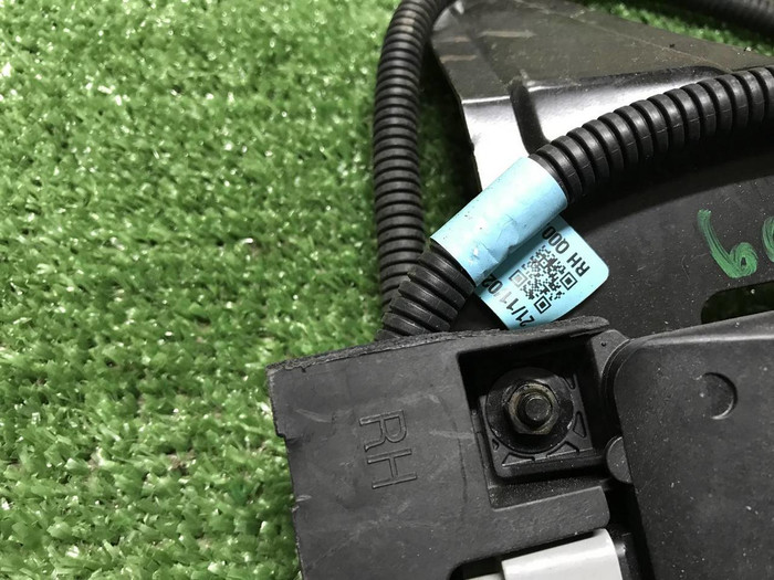 Датчик слепых зон правый Hyundai Palisade (18-нв)