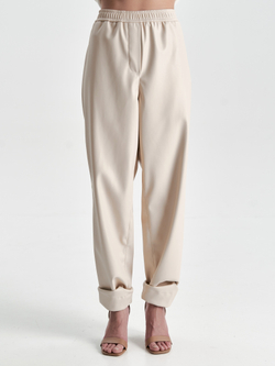 Брюки экокожа в молочном цвете