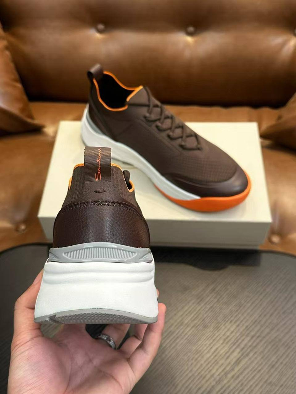 Кроссовки Santoni