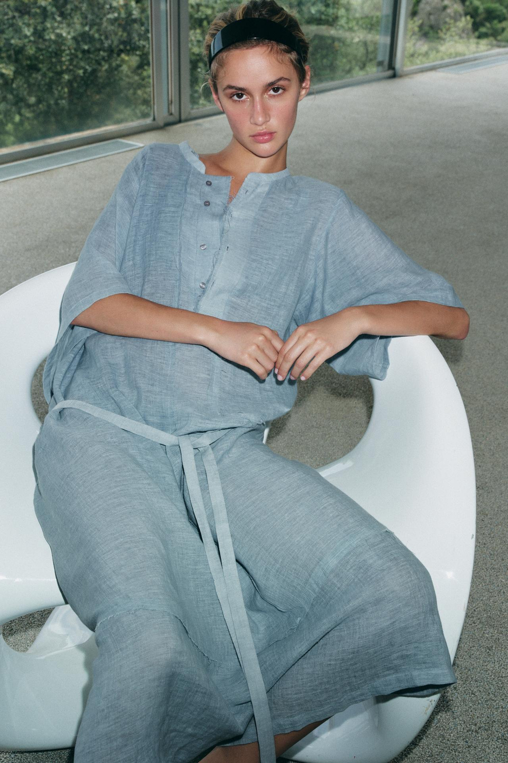 ZARA ПЛАТЬЕ-РУБАШКА ИЗ ЛЬНЯНОЙ ТКАНИ — LIMITED EDITION, СЕРО-СИНИЙ